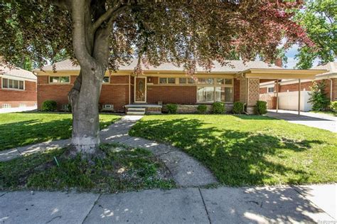Do you need a plumber in oak park , illinois? 24310 Moritz St, Oak Park, MI 48237 | MLS# 218054440 | Redfin