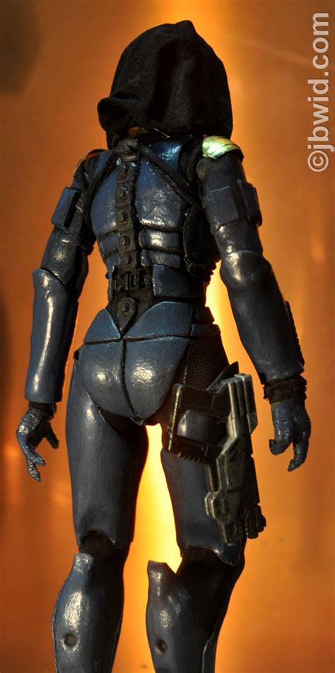 Mass Effect 1 Quarian Armor Blocksbaldcircle