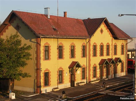 A múzeum legjelentősebb képzőművészeti gyűjteménye az európai hírű festőművész, gábor marianne érdemes művész. Panadea > Utazási kalauz - Fotógaléria - Vasútállomás ...