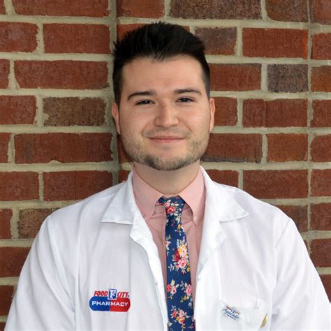 ETSU Pharmacy alumnus demonstrates critical role of pharmacists after