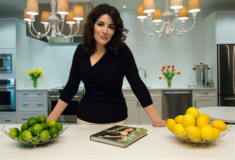 Compra online los productos y libros de canal cocina que utilizan tus cocineros favoritos de la televisión. Nigella Lawson en Canal Cocina | Gastronomía & Cía