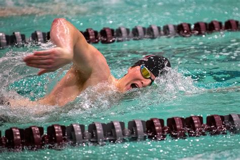 Mens Swimming And Diving Wins Eight Titles In Victory Over Luther