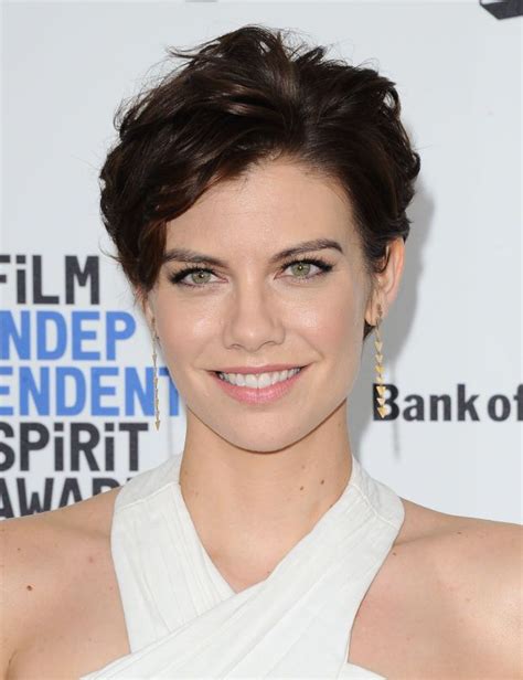 Walking Dead Star Laura Cohan Pixie Hairstyles Celebrity Hairstyles Pixie Haircut Cool