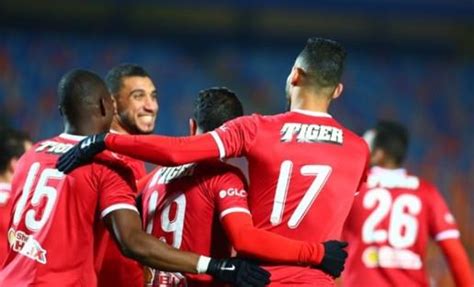 كشف إبراهيم حسن مدير الكرة بنادي الاتحاد السكندري، عن وجود جلسة ستجمع بينه وبين أمير مرتضي منصور المشرف العام على الكرة بنادي الزمالك ونجح فريق الاتحاد السكندري، في تحقيق فوز قاتل أمام المقاولون العرب، بهدفين مقابل هدف، خلال المباراة، التي اقيمت. الدوري المصري| الأهلي يصطدم بسموحة والزمالك يتحدى الاتحاد ...