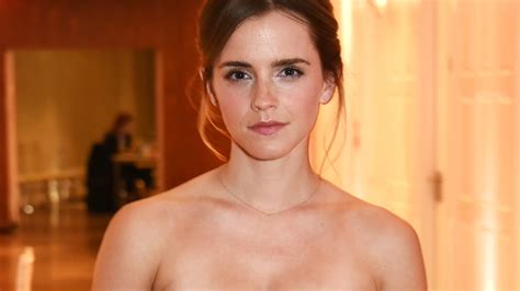 Photos See Emma Watson Nude Photos As She Bares Out Her Breasts To All And Sundry Erotic