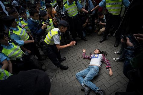 The Journey Of Award Winning Hong Kong Citizen Photojournalist Rayman · Global Voices