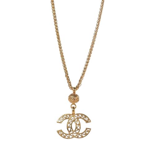 Chanel Cc Chain Pendant Necklace Gold 325839