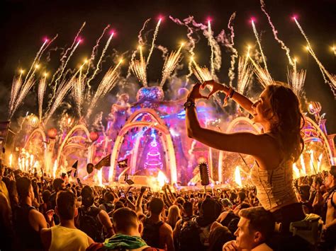 We're talking about the movie that just recently hit the big screen, based upon the timeless classic that was andrew lloyd webber's stage musical. Best EDM Songs 2019: Featuring Skrillex, Avicii, Martin ...