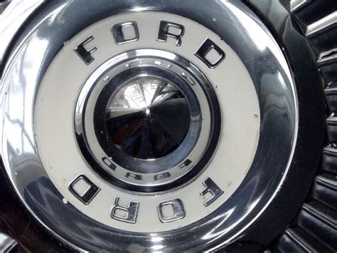 Sell 57 1957 Ford Thunderbird Hubcap Wheel Cover Oem Original In