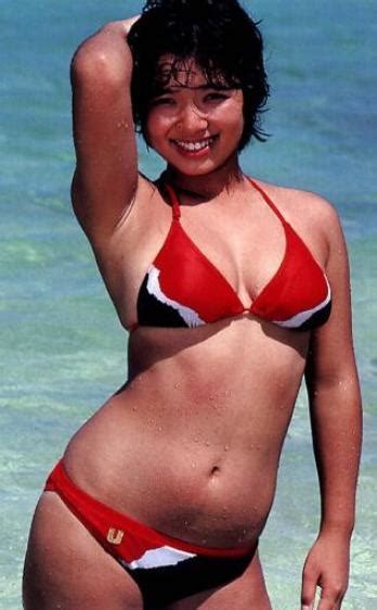 榊原郁恵 水着画像77枚！全盛期の劇的な乳首ポッチやパンチラキタコレ アイドル村 グラビアお宝エロ画像まとめサイト