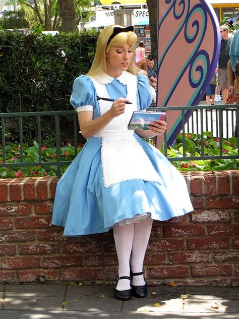 Alice In Wonderland Bad Princess Princess Makeup Alice In Wonderland