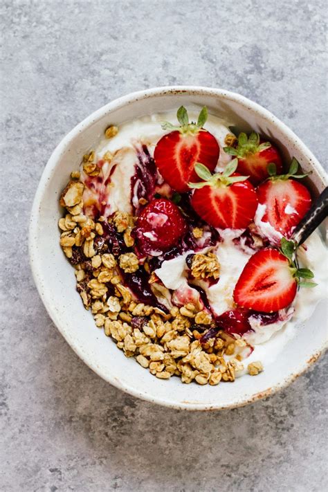Granola And Yogurt Bowls 4 Ways Recipe Yogurt Bowl Yogurt And