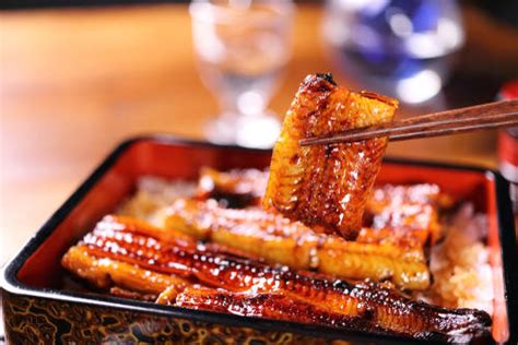 Jul 24, 2015 · 本日、2015年7月24日は「土用の丑の日」。うなぎ食ったかーー？ 最近はコンビニのうな重もバカにならないほど美味しくなっている。とはいえ、どこの商品が一番美味しく … 土用丑の日にはウナギを!でも二ホンウナギが危機的現状 ...