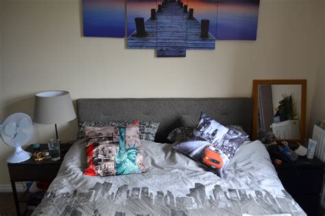 How have you decorated your bedroom? Help me redesign my bedroom : DesignMyRoom