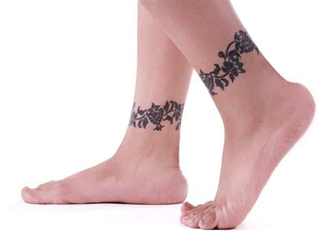 2014 ayak bileği dövme modelleri çok güzeller… kadınların en çok beğenerek yaptırdığı bir farklı dövme modelleri de ayak bileği dövmeleridir. Kadınlara Özel Ayak Bileği Dövme Modelleri | Dövme Modelleri