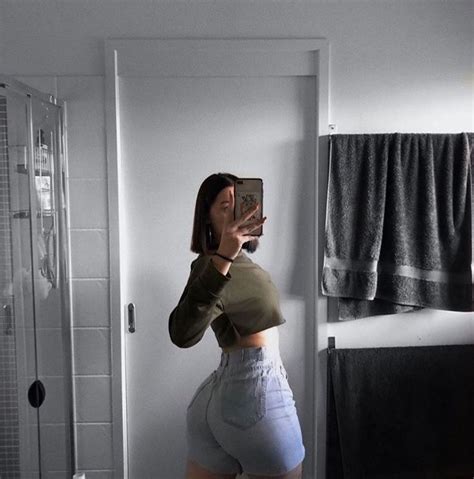 Pin By Whthehell On Mirror Selfie In 2019 Thick Body Body