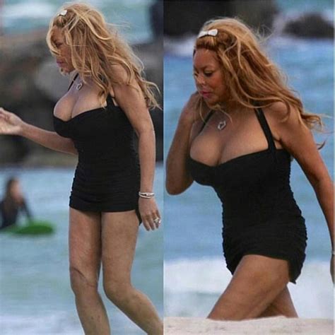 Wendy Williams Showsoff Sexy Beach Body And Cleavage Photos Kinnaka