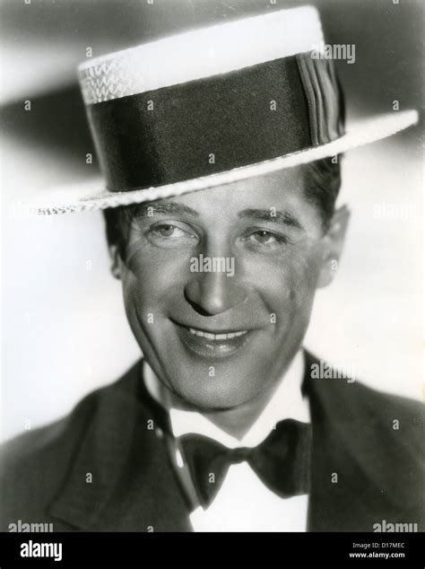 Maurice Chevalier 1888 1972 Französischer Schauspieler Sänger Und