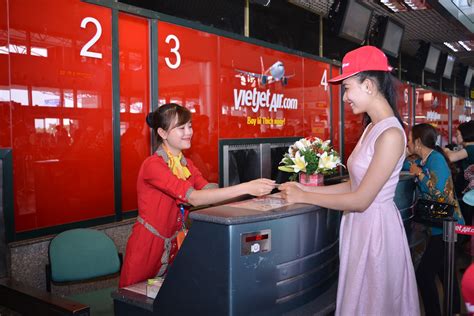 Vietjet Bikinis Appeared Impressively On Miss Vietnam 2016 Cruise