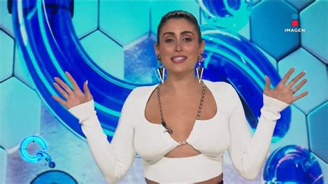 Sofia Rivera Torres En Sexy Blusa Blanca Escotada Youtube