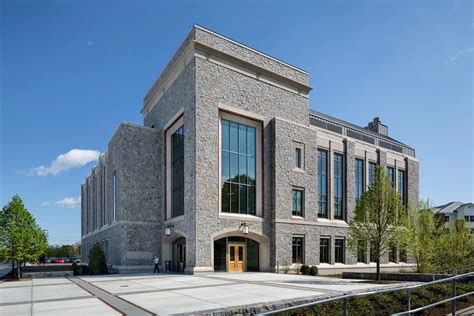 Natural Sciences & Allied Health Building — Robert A.M. Stern 