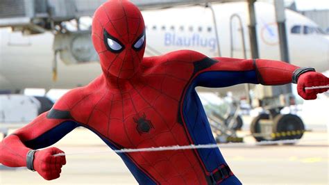 Spider Man Vs Captain America Airport Battle Scene Captain America