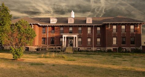 This Creepy Asylum In Iowa Is Still Standing