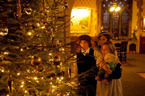 Christmas Traditions In England That Set It Apart Christmas