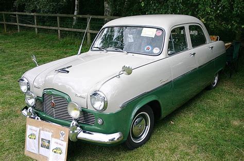 My Gran Owned A Two Tone Ford Zephyr Like This Ford Zephyr Classic