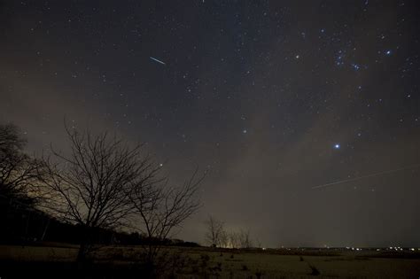 This will be an excellent year for the geminids, as the shower's peak on dec. Geminids meteor shower peaks Tuesday amid full moon | MPR News