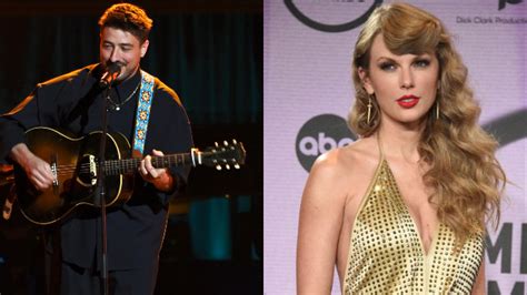 Taylor Swift Debuts Live Performance Of Cowboy Like Me With Mumford