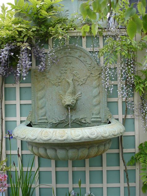 Great Dolphin Fibreglass Bowl Wall Fountain From Uk