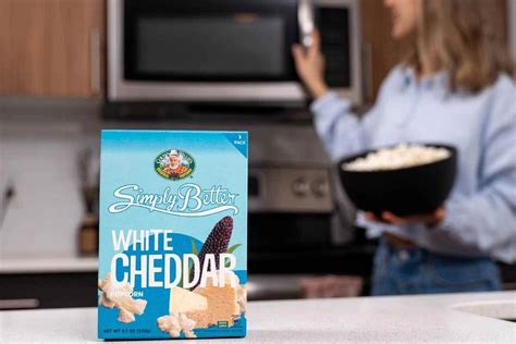 Sb White Cheddar — Cousin Willies Original Popcorn