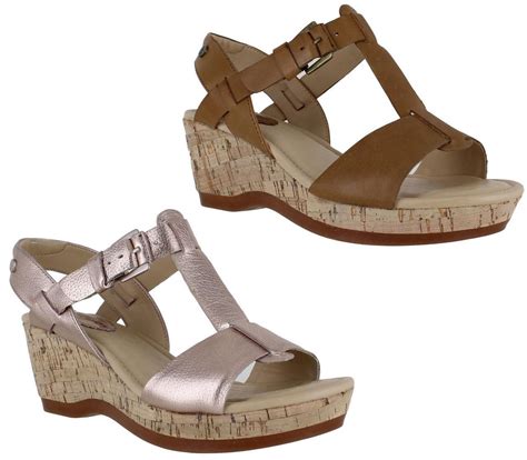 Hush Puppies Penelope Farris Womens Wedge Sandals Going Away This