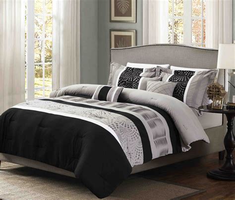You can wash it in a cold cycle with mild soap without any damage to the comforter. BRAND NEW 7 piece embroidered comforter set #082