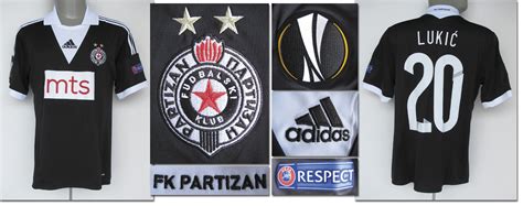 Fc bayern trikot away 21/22. Sasa Lukic am 1.10.2015 | AGON SportsWorld