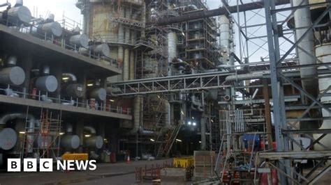 Oil Refinery Fined £165m Over Blast In Ellesmere Port Bbc News