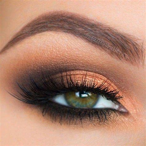 Beautiful And Creative Ways To Do Your Eye Makeup Hazel Eye Makeup