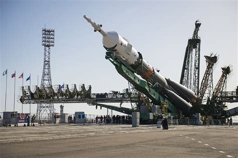 Soyuz capsule carrying American, Russian duo blasts off for space station - Daily Sabah