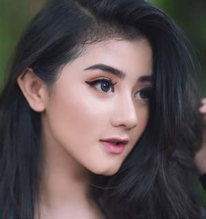 Biodata enhypen lengkap dengan agama dan foto. Foto, Profil dan Biodata Ghea Youbi Lengkap Terbaru ...