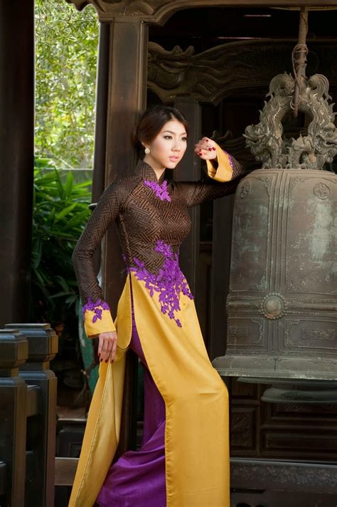 Viet Nam Food And Culture Vietnamese Traditonal Women S Dress Ao Dai
