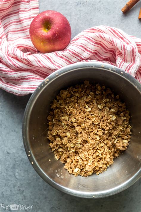 Information and translations of crisp in the most comprehensive dictionary definitions resource on the web. Easy Apple Crisp Recipe - Fox and Briar