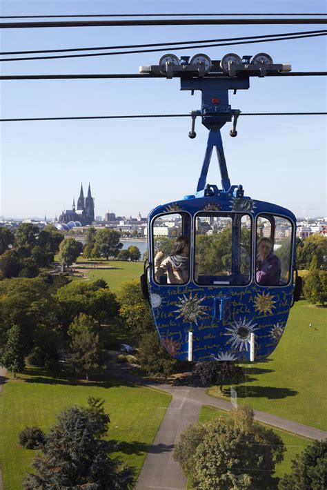 When do you use a colon vs semicolon? Cologne Vs. Dusseldorf | A Tale of Two Cities