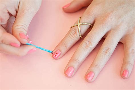 Creative Ways To Use Bobby Pins Alldaychic