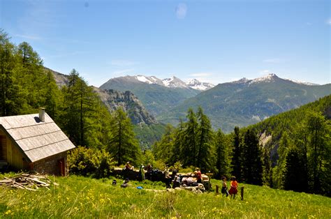 Randonnées Pédestres Alpes De Haute Provence Tourisme