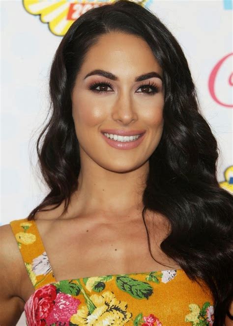 Brie Bella At The Teen Choice Awards I Think Makeup Is By Eileen