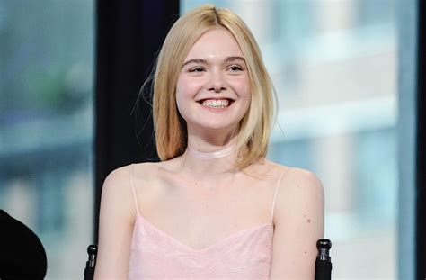Elle Fanning Debuts New Rose Pink Hair See The Transformation