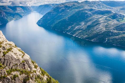 Preikestolen Kanzel Felsen Bei Lysefjorden Norwegen Ein Weithin