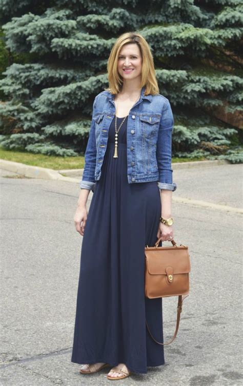 Getting rid of years' worth of stuff won't feel like such a burden with these decluttering tips. Pin en Women's Fashion Over 40