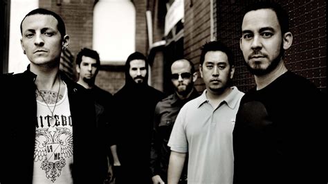 The band's current lineup comprises vocalist/keyboardist/rhythm guitarist mike shinoda, lead guitarist brad delson, bassist dave farrell, dj/keyboardist joe hahn, and drummer rob bourdon, all of whom are founding members.vocalists mark wakefield and chester bennington and bassist kyle christner are former members of the band. Linkin Park Logo 2018 Wallpaper ·① WallpaperTag